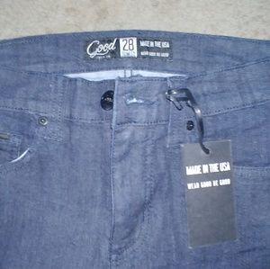 Jeans size 28